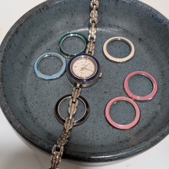 Silver Women's Watch with Interchangeable Bezels - Picture 3 of 3
